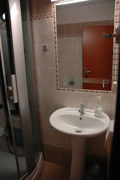 Privat Novac Apartment Nove Mesto nad Metuji Room photo