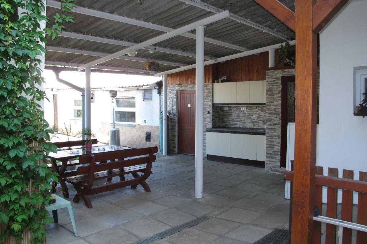 Privat Novac Apartment Nove Mesto nad Metuji Exterior photo